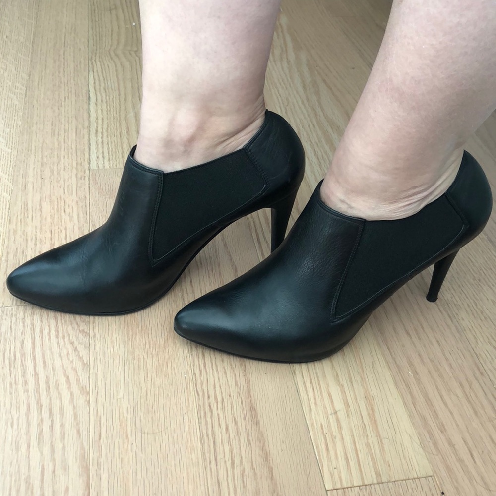 Bosi Leather Bootie heals size 39.